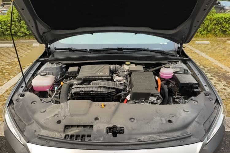 Used BYD Qin PLUS 2024 HONOR Edition DM-i 120KM Beyond Model Engine Bay