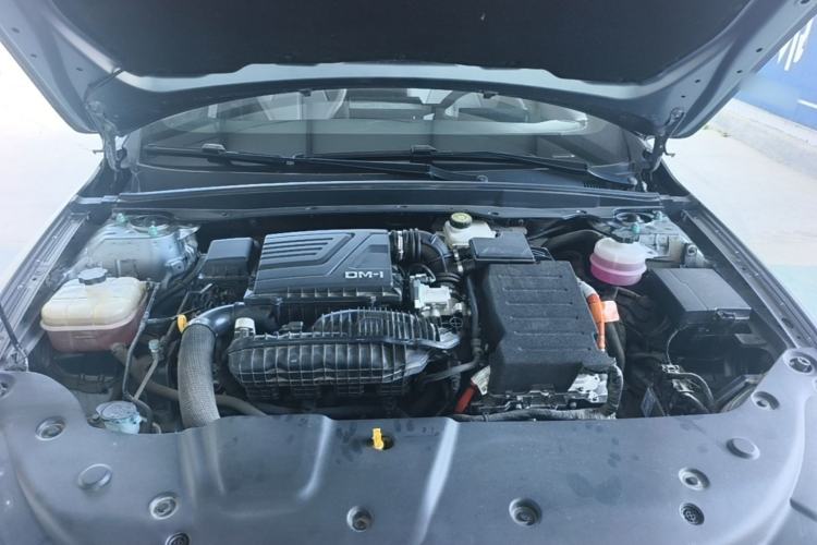 Used BYD Qin PLUS 2024 HONOR Edition DM-i 55KM Leading Model Engine Bay