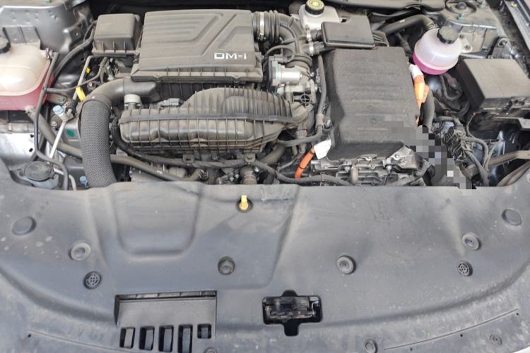 Used BYD Qin PLUS 2024 HONOR Edition DM-i 55KM Beyond Model Engine Bay