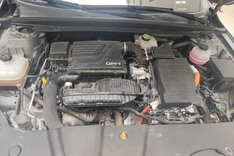 Used BYD Qin PLUS 2024 HONOR Edition DM-i 55KM Leading Model Engine Bay