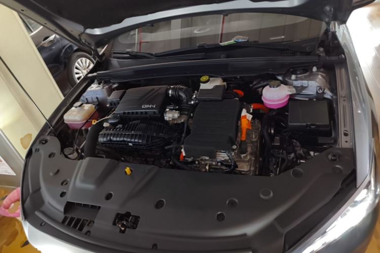 Used BYD Qin PLUS 2024 HONOR Edition DM-i 55KM Leading Model Engine Bay