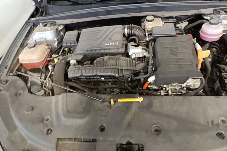 Used BYD Qin PLUS 2024 HONOR Edition DM-i 55KM Leading Model Engine Bay