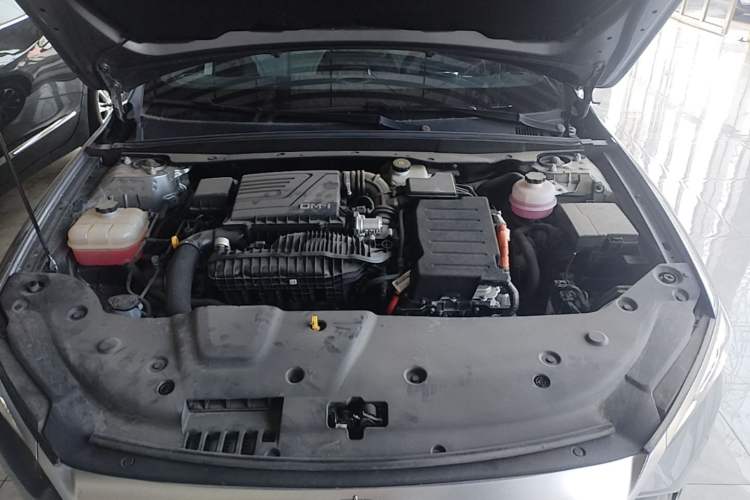 Used BYD Qin PLUS 2024 HONOR Edition DM-i 55KM Leading Model Engine Bay