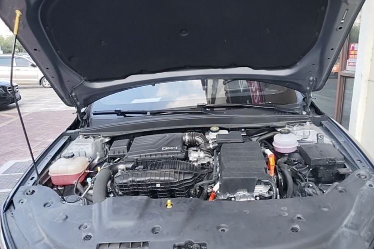 Used BYD Qin PLUS 2024 HONOR Edition DM-i 55KM Leading Model Engine Bay