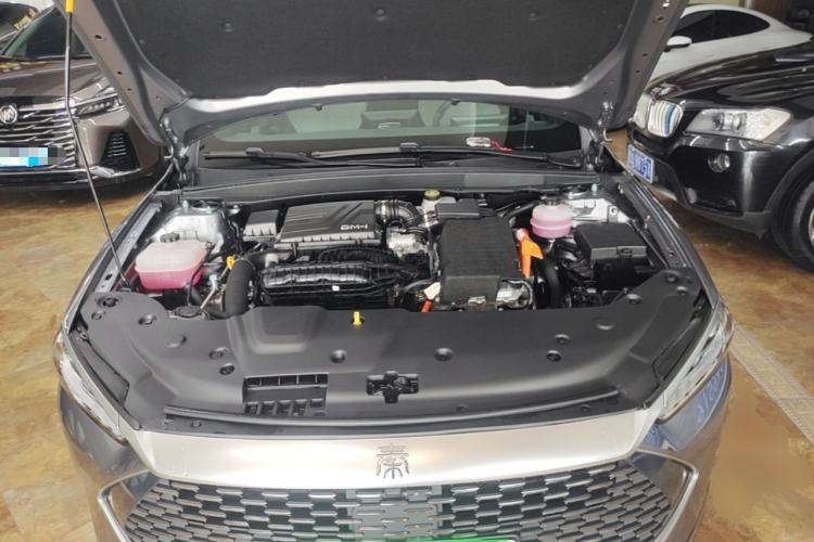 Used BYD Qin PLUS 2024 HONOR Edition DM-i 55KM Leading Model Engine Bay