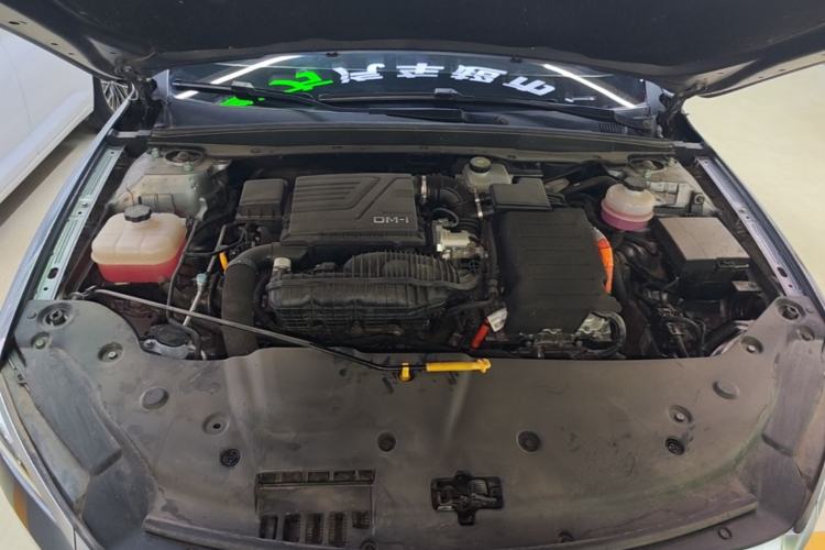 Used BYD Qin PLUS 2024 HONOR Edition DM-i 55KM Leading Model Engine Bay