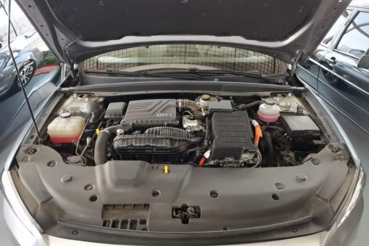 Used BYD Qin PLUS 2024 HONOR Edition DM-i 55KM Leading Model Engine Bay