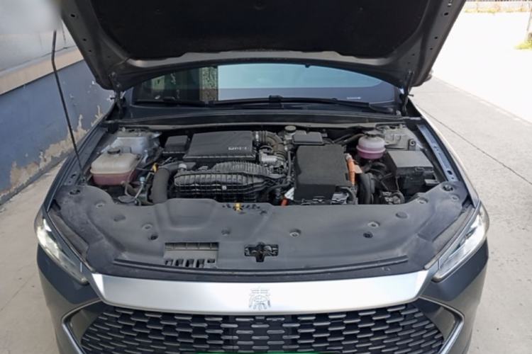 Used BYD Qin PLUS 2024 HONOR Edition DM-i 55KM Leading Model Engine Bay