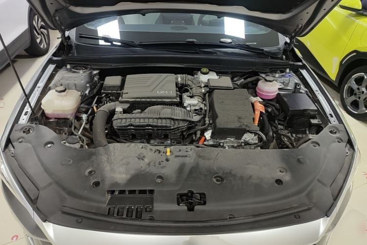 Used BYD Qin PLUS 2024 HONOR Edition DM-i 55KM Leading Model Engine Bay