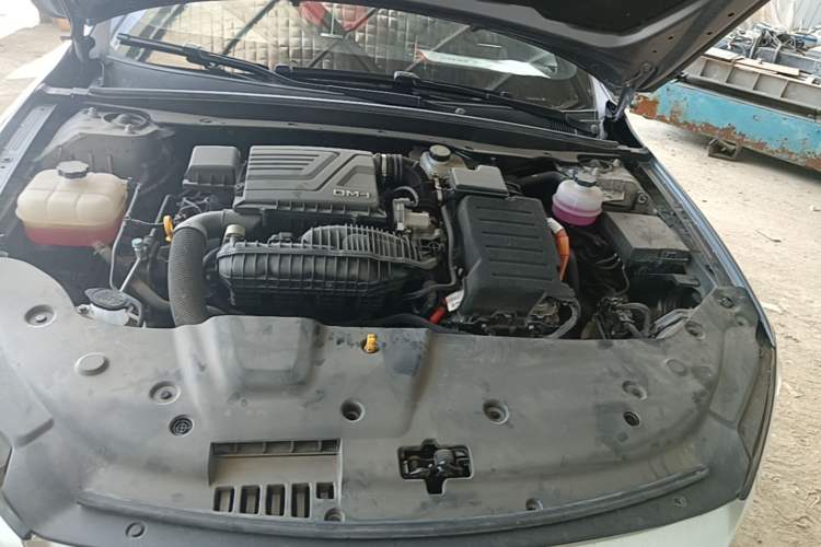 Used BYD Qin PLUS 2024 HONOR Edition DM-i 55KM Leading Model Engine Bay