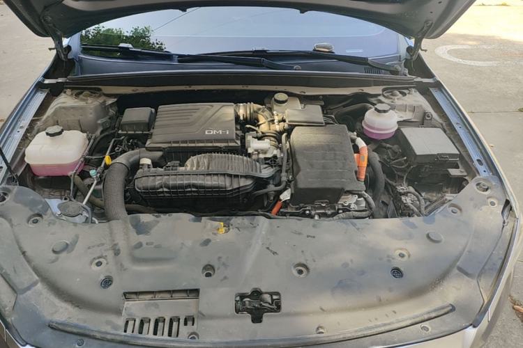 Used BYD Qin PLUS 2024 HONOR Edition DM-i 55KM Leading Model Engine Bay