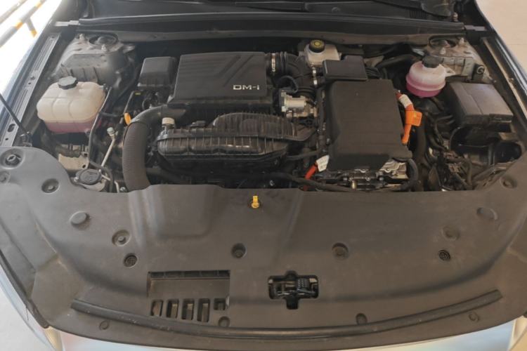 Used BYD Qin PLUS 2024 HONOR Edition DM-i 55KM Leading Model Engine Bay