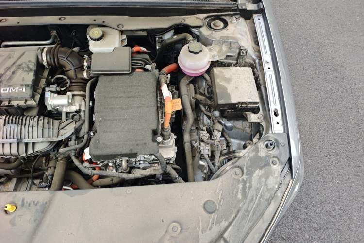 Used BYD Qin PLUS 2024 HONOR Edition DM-i 120KM Beyond Model Engine Bay Left