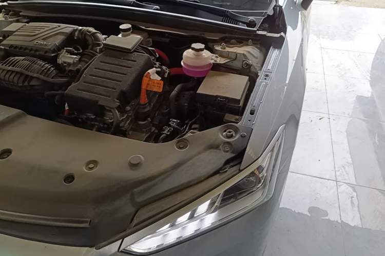 Used BYD Qin PLUS 2024 HONOR Edition DM-i 55KM Leading Model Engine Bay Left