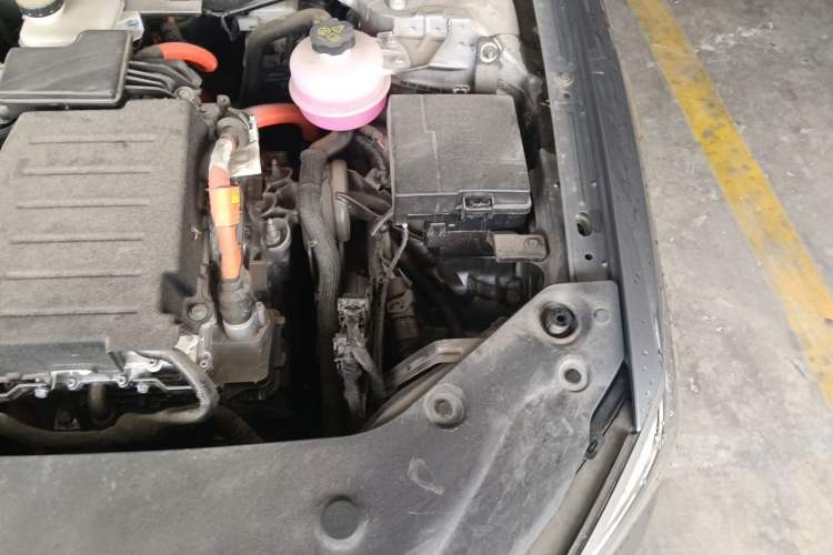 Used BYD Qin PLUS 2024 HONOR Edition DM-i 55KM Leading Model Engine Bay Left