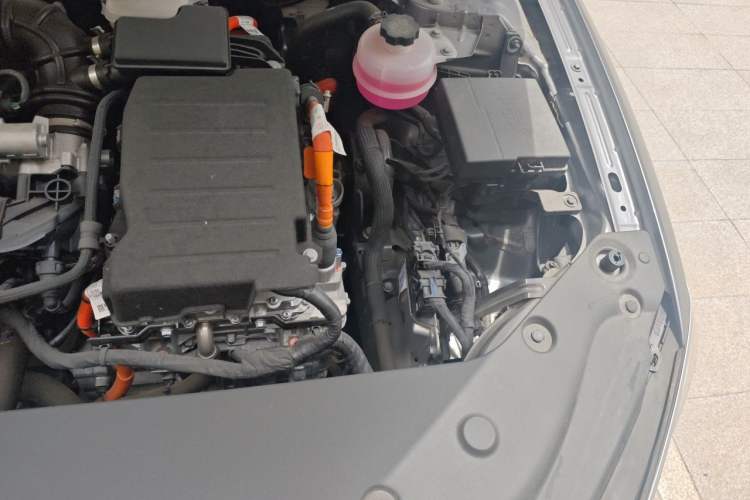 Used BYD Qin PLUS 2024 HONOR Edition DM-i 120KM Leading Model Engine Bay Left