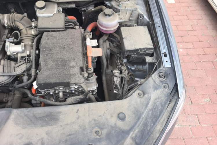 Used BYD Qin PLUS 2024 HONOR Edition DM-i 55KM Leading Model Engine Bay Left