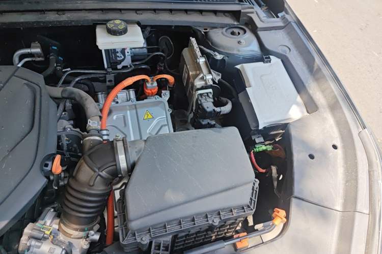 Used BYD Qin PLUS 2024 HONOR Edition DM-i 120KM Leading Model Engine Bay Left