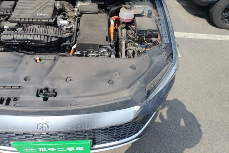 Used BYD Qin PLUS 2024 HONOR Edition DM-i 55KM Leading Model Engine Bay Left