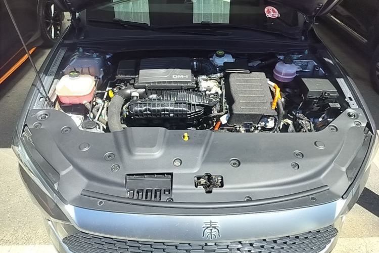 Used BYD Qin PLUS 2024 HONOR Edition DM-i 55KM Leading Model Engine Bay