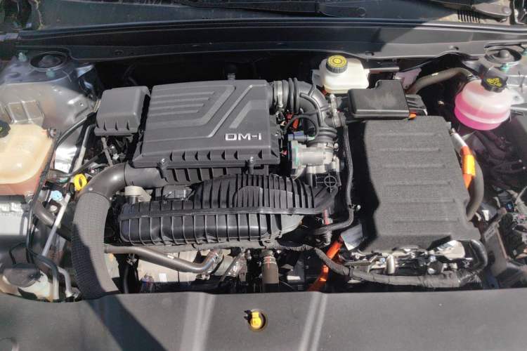 Used BYD Qin PLUS 2024 HONOR Edition DM-i 55KM Leading Model Engine Bay