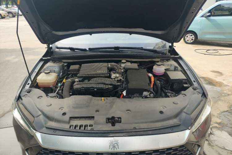 Used BYD Qin PLUS 2024 HONOR Edition DM-i 55KM Leading Model Engine Bay