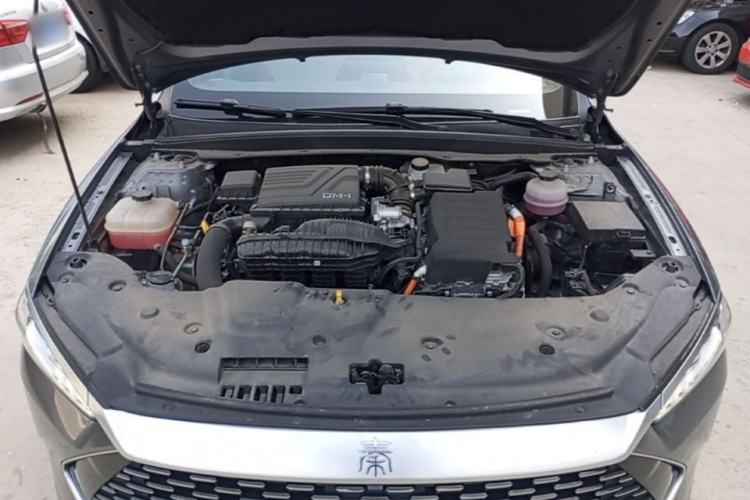Used BYD Qin PLUS 2024 HONOR Edition DM-i 55KM Leading Model Engine Bay