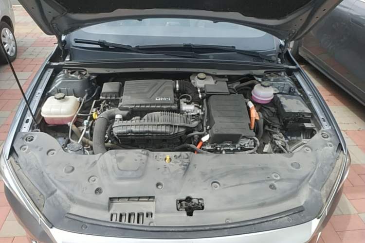 Used BYD Qin PLUS 2024 HONOR Edition DM-i 55KM Leading Model Engine Bay