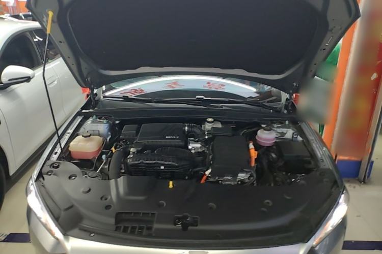 Used BYD Qin PLUS 2024 HONOR Edition DM-i 55KM Leading Model Engine Bay