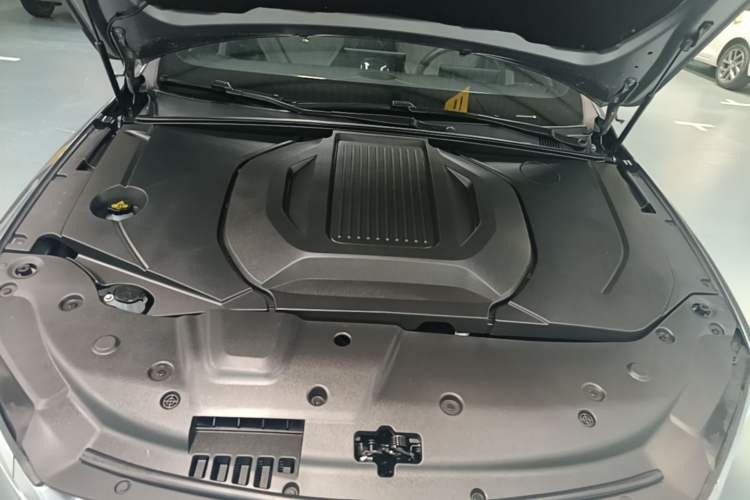 Used BYD Qin PLUS 2024 Honor Edition EV 510KM Leading Model Engine Bay