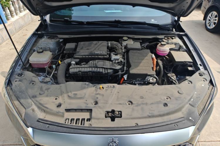 Used BYD Qin PLUS 2024 HONOR Edition DM-i 55KM Leading Model Engine Bay