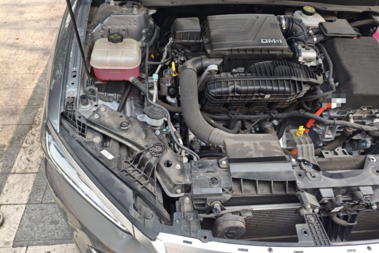 Used BYD Qin PLUS 2024 HONOR Edition DM-i 55KM Leading Model Engine Bay Right