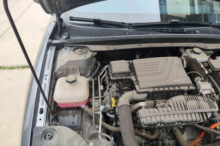Used BYD Qin PLUS 2024 HONOR Edition DM-i 55KM Leading Model Engine Bay Right