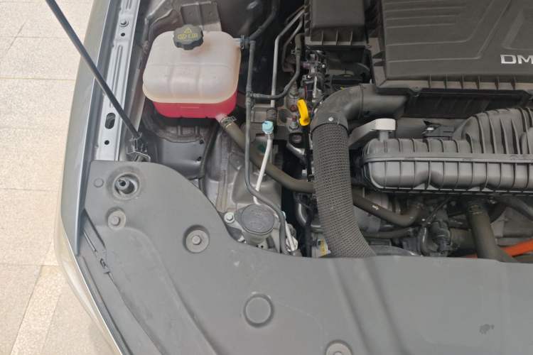 Used BYD Qin PLUS 2024 HONOR Edition DM-i 120KM Leading Model Engine Bay Right