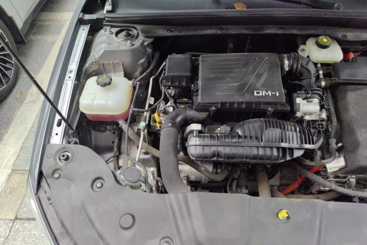 Used BYD Qin PLUS 2024 HONOR Edition DM-i 55KM Leading Model Engine Bay Right