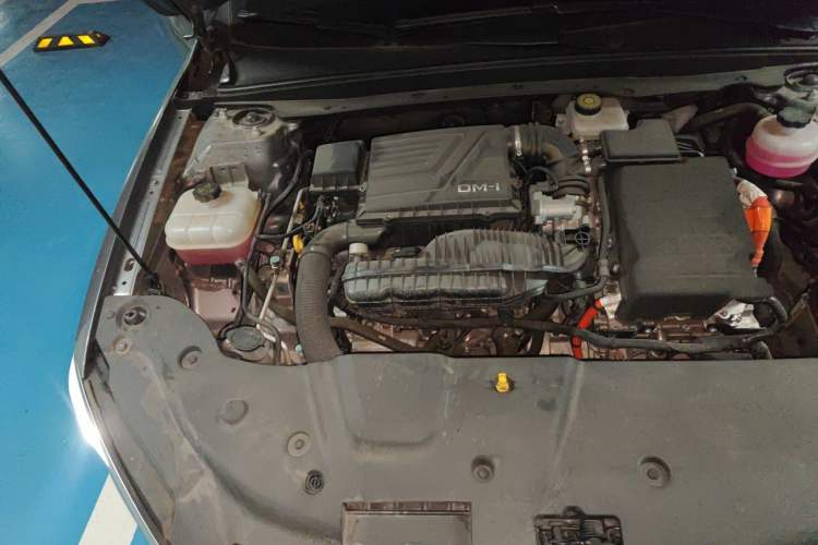 Used BYD Qin PLUS 2024 HONOR Edition DM-i 55KM Leading Model Engine Bay Right
