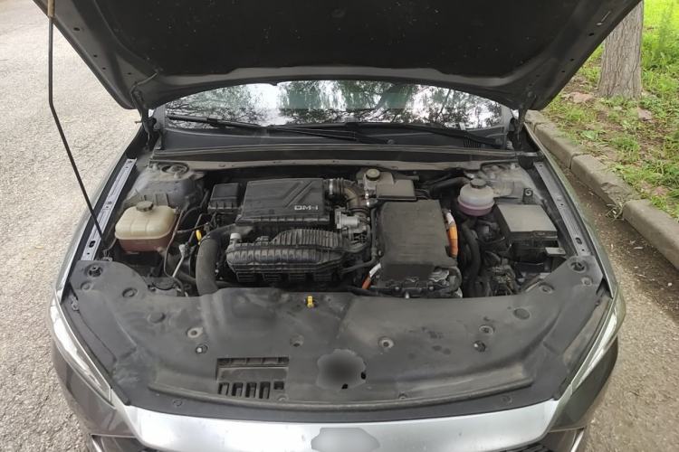 Used BYD Qin PLUS 2024 HONOR Edition DM-i 55KM Leading Model Engine Bay
