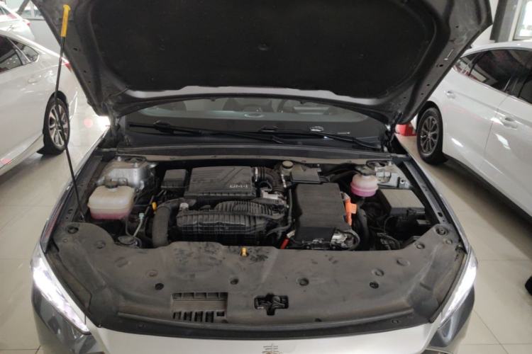 Used BYD Qin PLUS 2024 HONOR Edition DM-i 55KM Leading Model Engine Bay