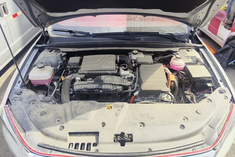 Used BYD Qin PLUS 2024 HONOR Edition DM-i 55KM Leading Model Engine Bay