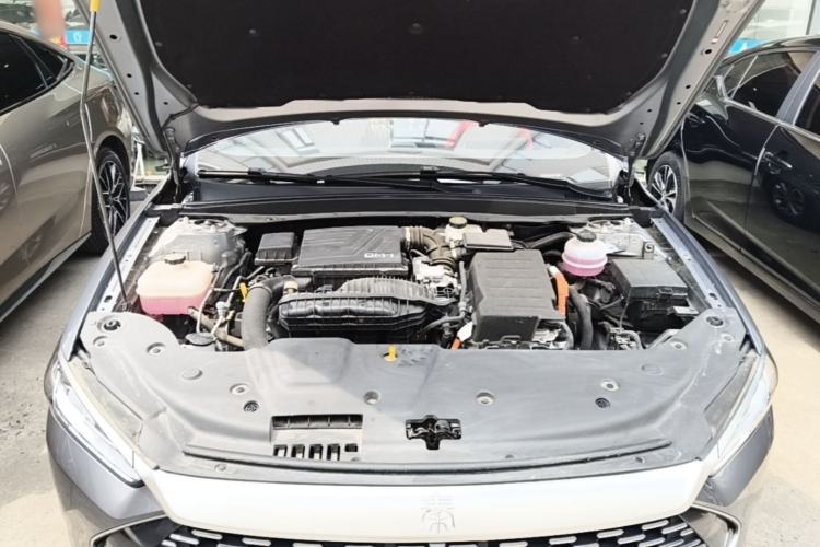 Used BYD Qin PLUS 2024 HONOR Edition DM-i 55KM Leading Model Engine Bay