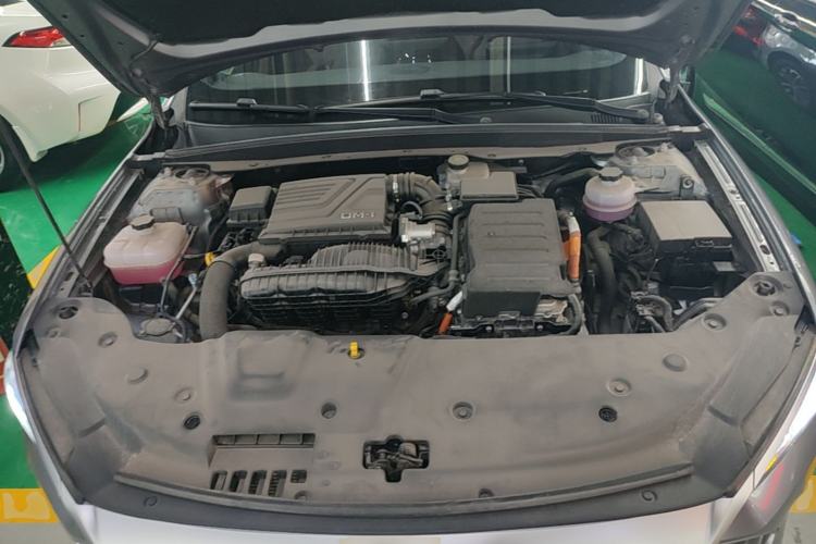 Used BYD Qin PLUS 2024 HONOR Edition DM-i 55KM Leading Model Engine Bay