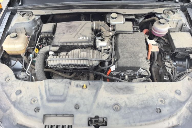 Used BYD Qin PLUS 2024 HONOR Edition DM-i 55KM Leading Model Engine Bay