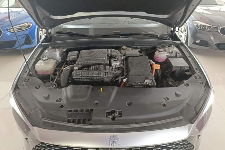 Used BYD Qin PLUS 2024 HONOR Edition DM-i 55KM Leading Model Engine Bay