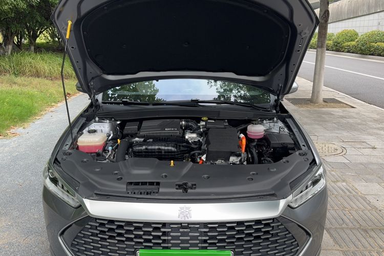 Used BYD Qin PLUS 2024 HONOR Edition DM-i 55KM Leading Model Engine Bay