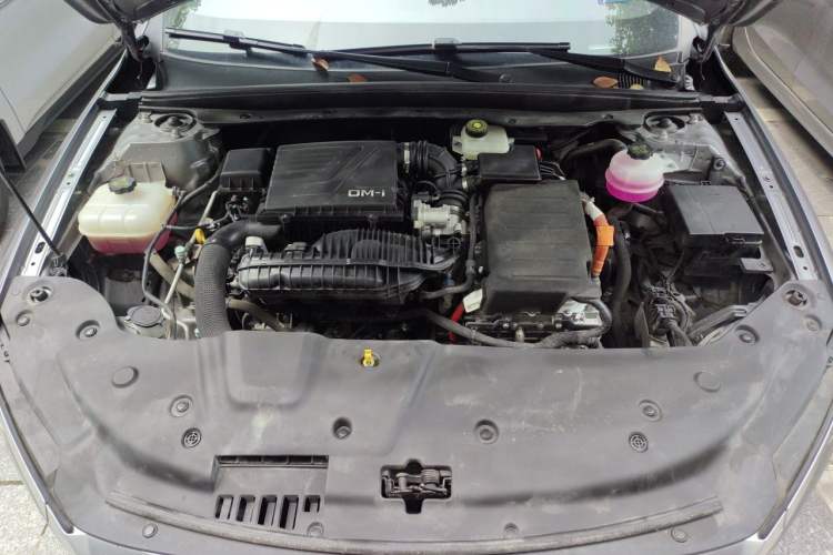 Used BYD Qin PLUS 2024 HONOR Edition DM-i 55KM Leading Model Engine Bay