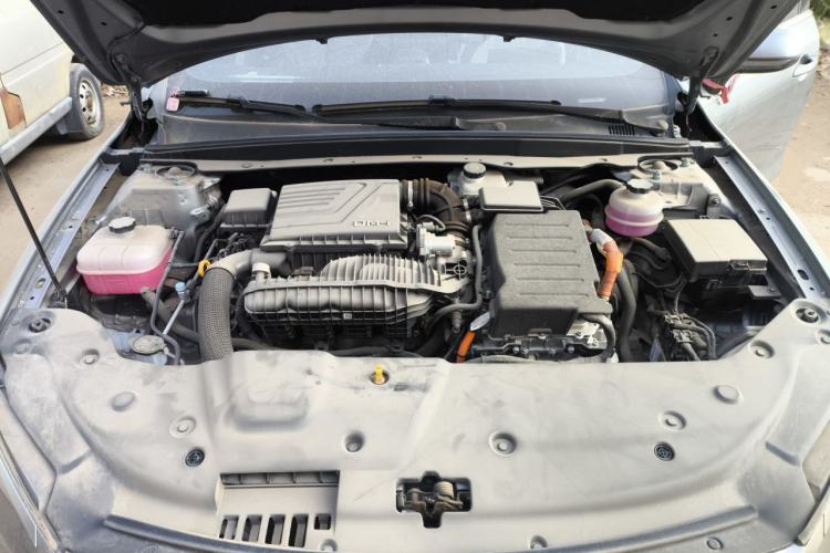 Used BYD Qin PLUS 2024 HONOR Edition DM-i 55KM Leading Model Engine Bay
