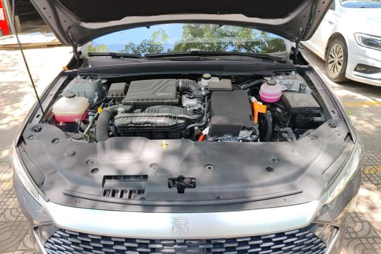Used BYD Qin PLUS 2024 HONOR Edition DM-i 55KM Leading Model Engine Bay