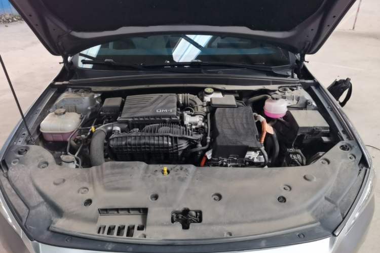 Used BYD Qin PLUS 2024 HONOR Edition DM-i 55KM Leading Model Engine Bay