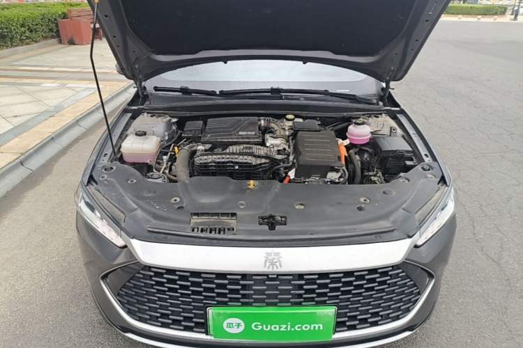 Used BYD Qin PLUS 2024 HONOR Edition DM-i 55KM Leading Model Engine Bay