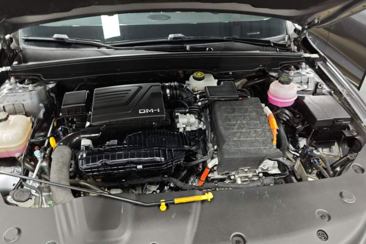 Used BYD Qin PLUS 2024 HONOR Edition DM-i 55KM Leading Model Engine Bay